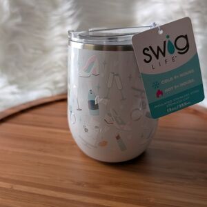 ☘️ 3/$33 Swig Bridal Motif Wine Tumbler
